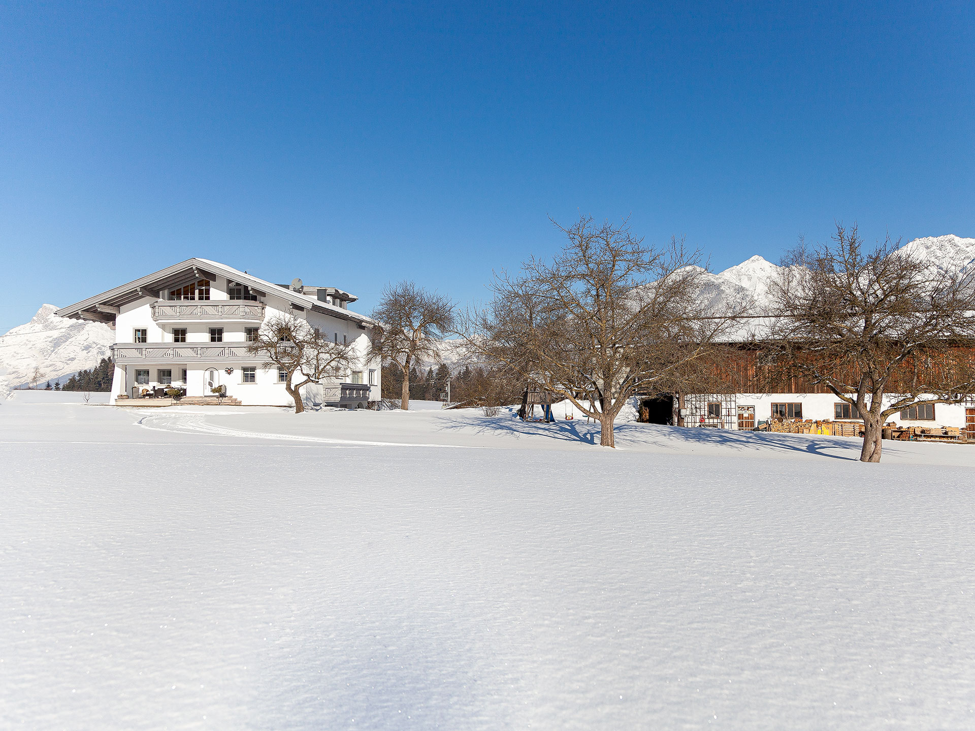 gaestehaus-weber-oberperfuss-winter