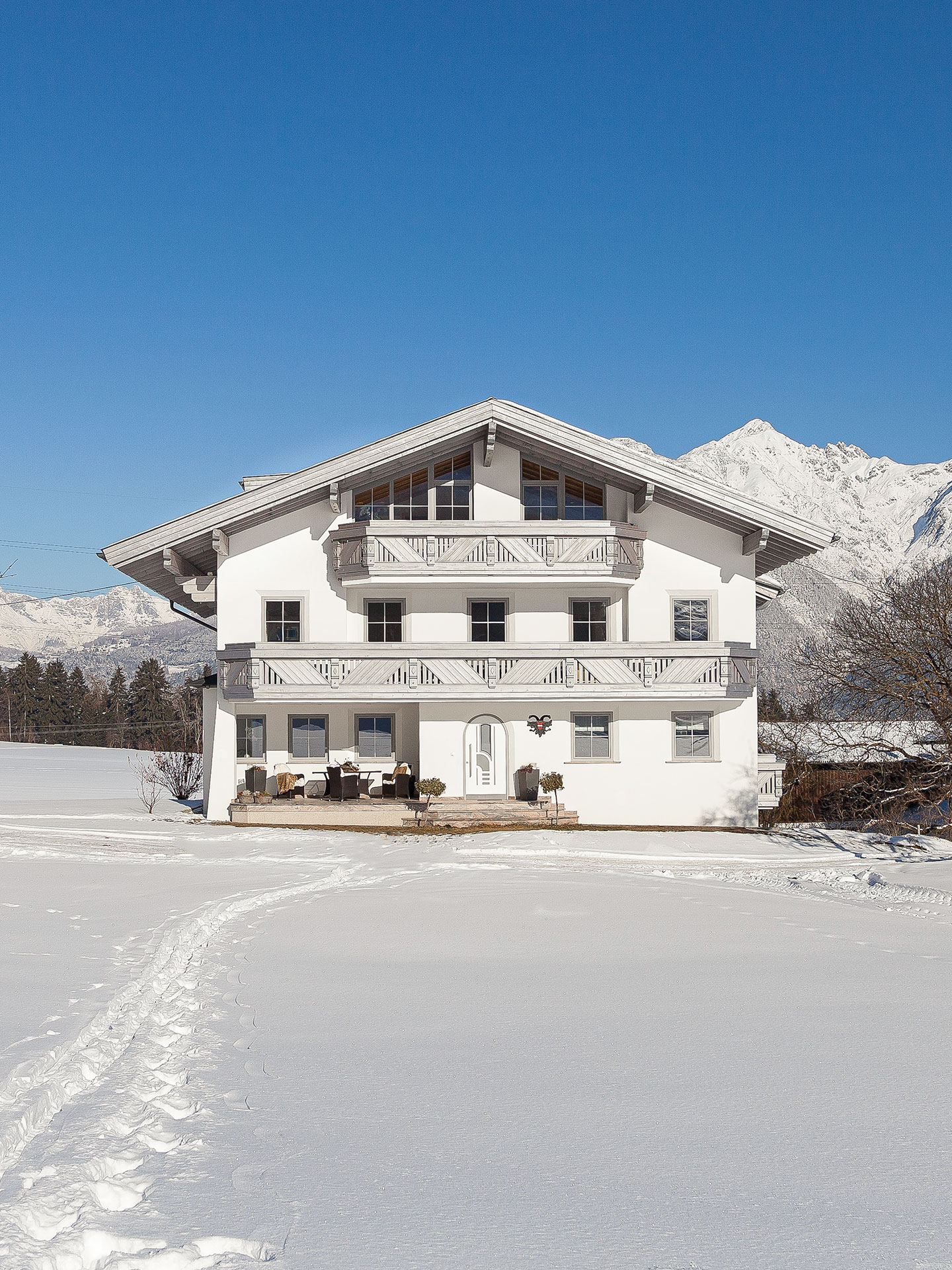 gaestehaus-weber-oberperfuss-winterbild